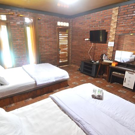 Villa Kopiori Yogyakarta Extérieur photo