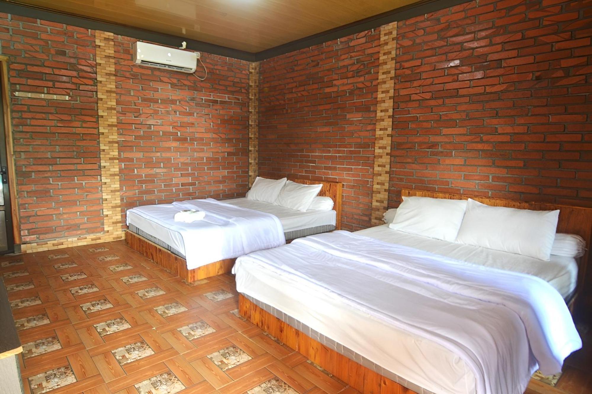 Villa Kopiori Yogyakarta Extérieur photo