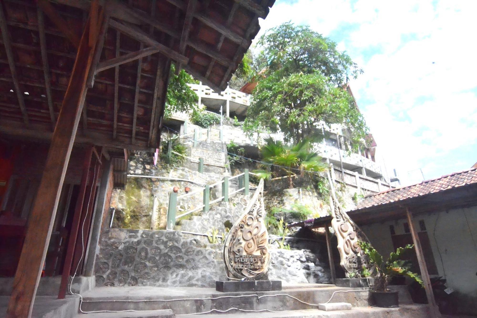 Villa Kopiori Yogyakarta Extérieur photo